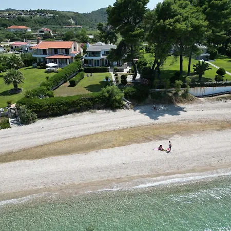 Mare Azul - Luxury Beachfront Retreat In Hanioti, Halkidiki, Greece 4*