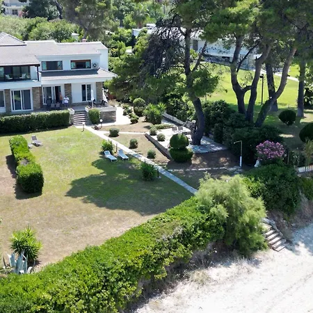 Mare Azul - Luxury Beachfront Retreat In Hanioti, Halkidiki, Greece 4* Hanioti