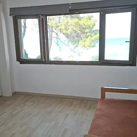 Mare Azul - Luxury Beachfront Retreat In Hanioti, Halkidiki, Greece
