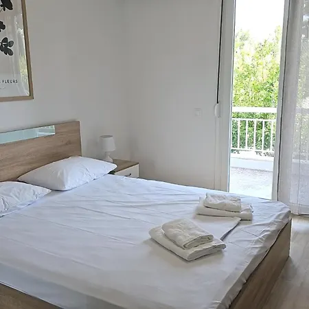 Villa Mare Azul - Luxury Beachfront Retreat In Hanioti, Halkidiki, Greece