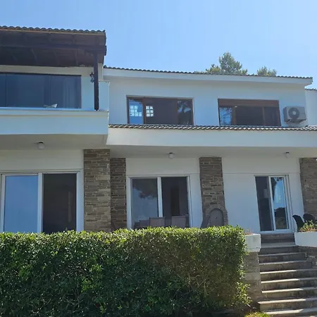 Mare Azul - Luxury Beachfront Retreat In Hanioti, Halkidiki, Greece